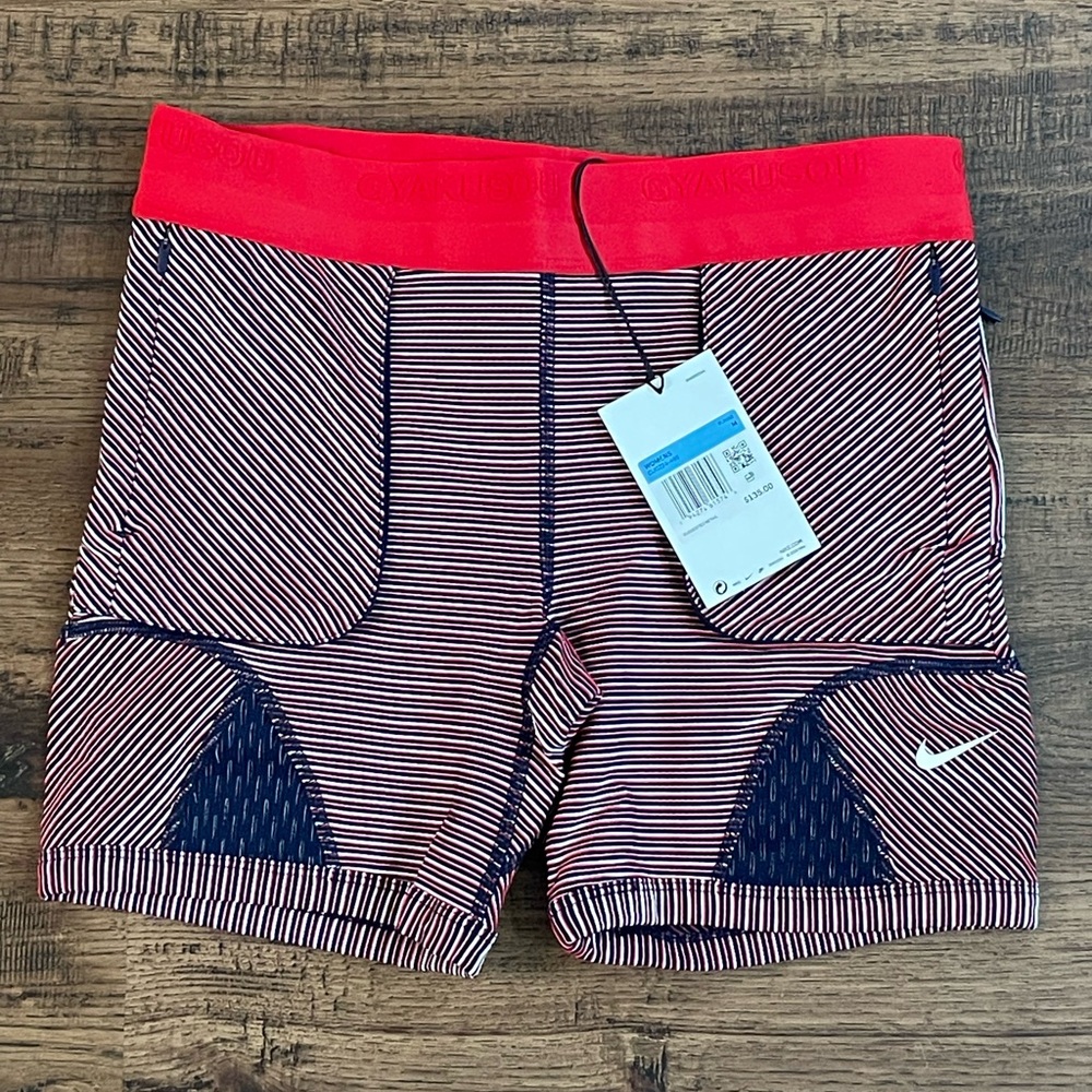 Nike x Gyakusou 5” Utility Shorts ‘Blue Red’ (size wmns M)
